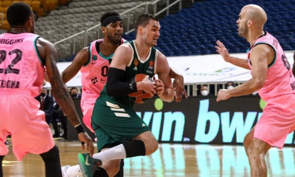 Παναθηναϊκός-Μπαρτσελόνα 77-85: Ο Χεζόνια τη λάμψη, ανώτεροι οι Καταλανοί